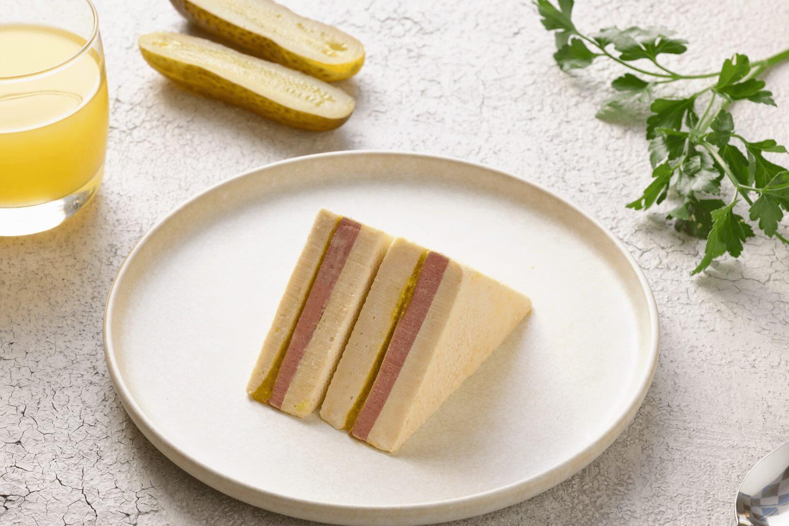 CORNED BEEF & PICKLE SANDWICH - Pureed Level 4
