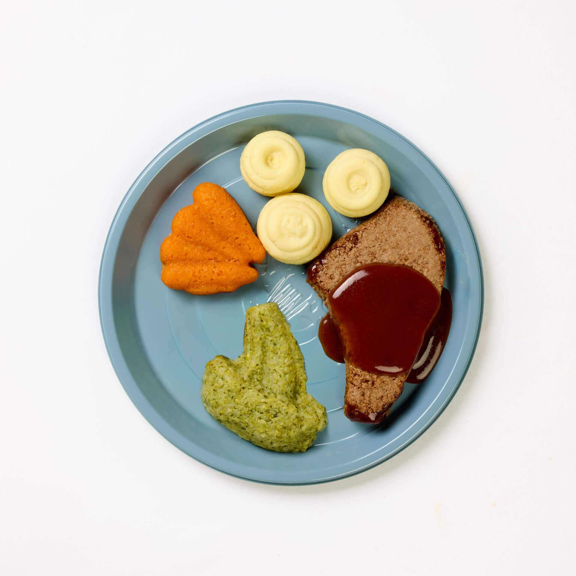 level 5 bbq chop and vegetables pre-plated meal