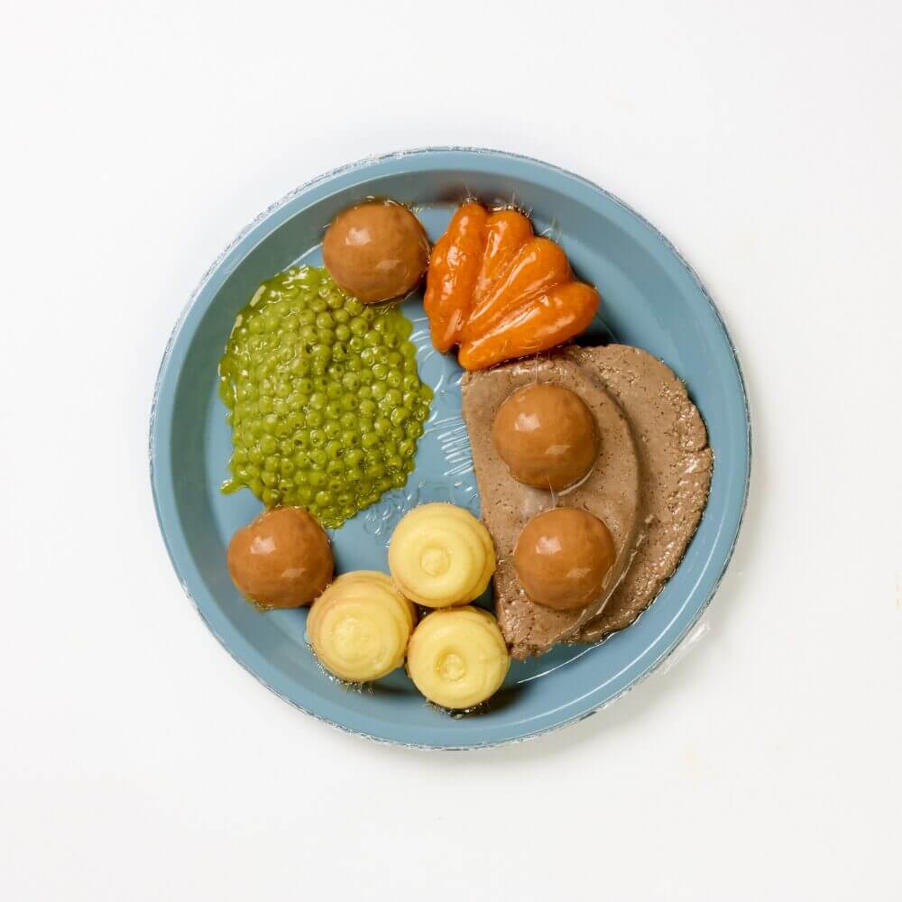 Roast Beef with Peas, Carrots, Mashed Potato & Classic Gravy - Pureed - Image 2